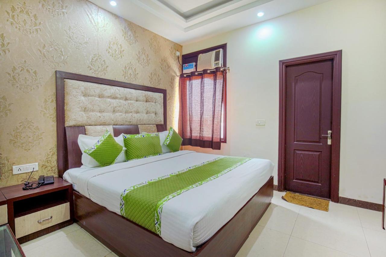 Vk Hotels & Resorts Amritsar Buitenkant foto
