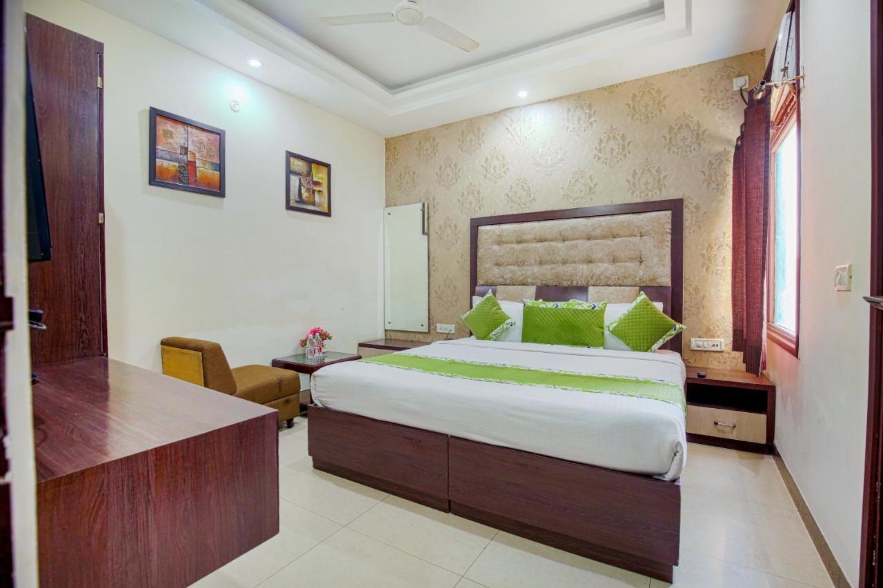 Vk Hotels & Resorts Amritsar Buitenkant foto