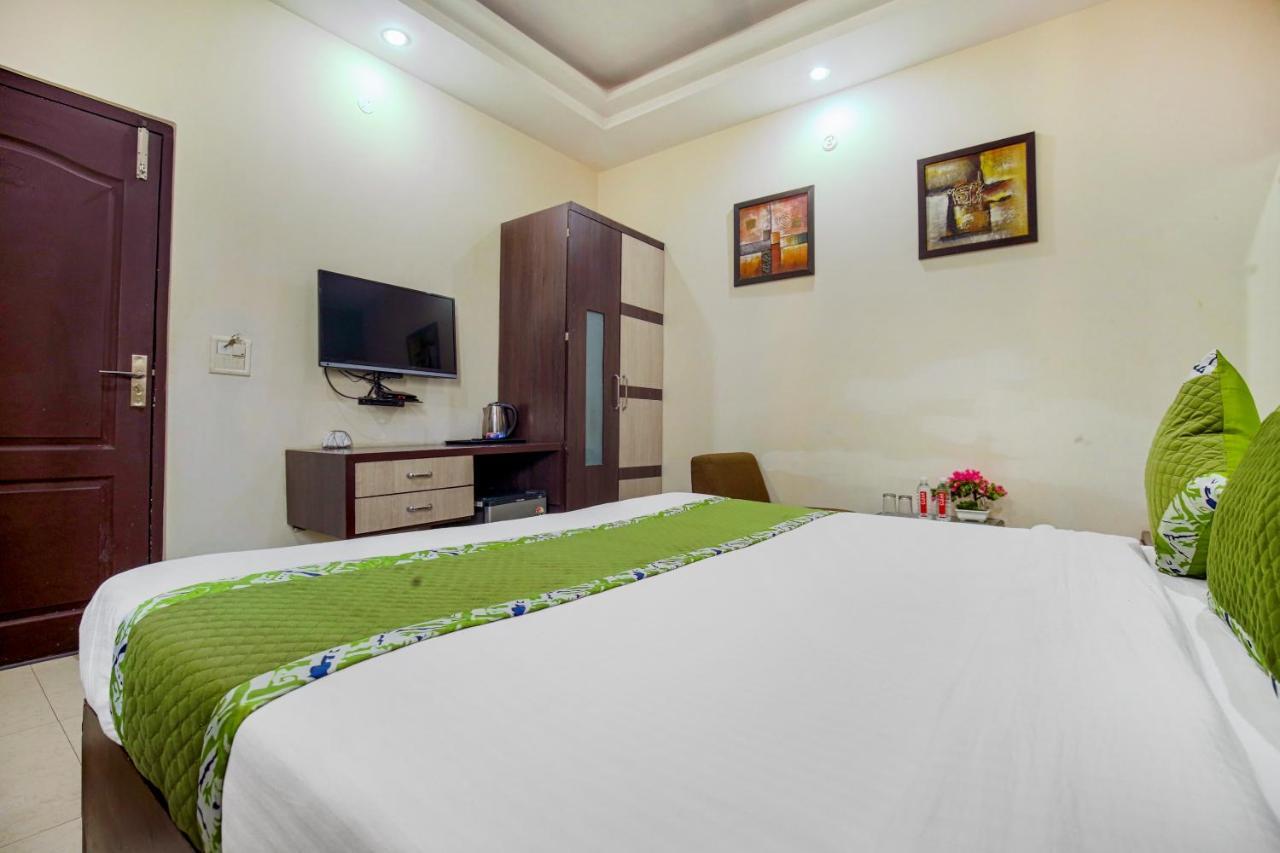 Vk Hotels & Resorts Amritsar Buitenkant foto
