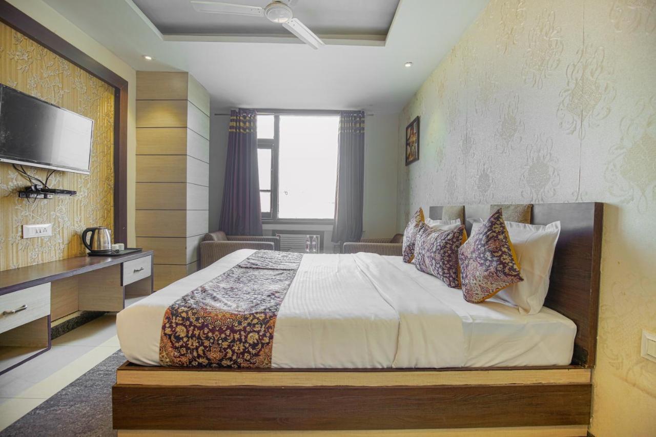 Vk Hotels & Resorts Amritsar Buitenkant foto