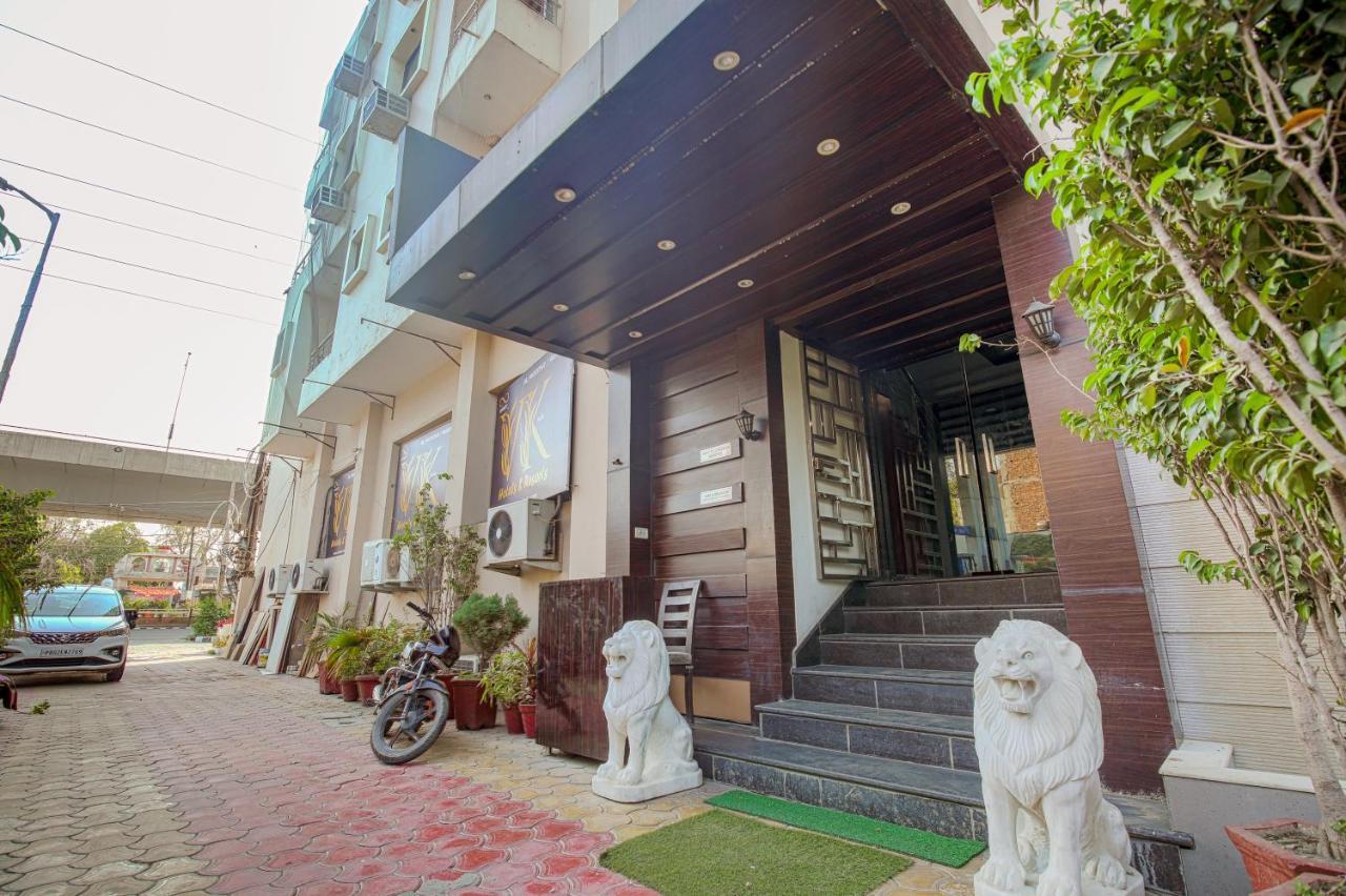 Vk Hotels & Resorts Amritsar Buitenkant foto