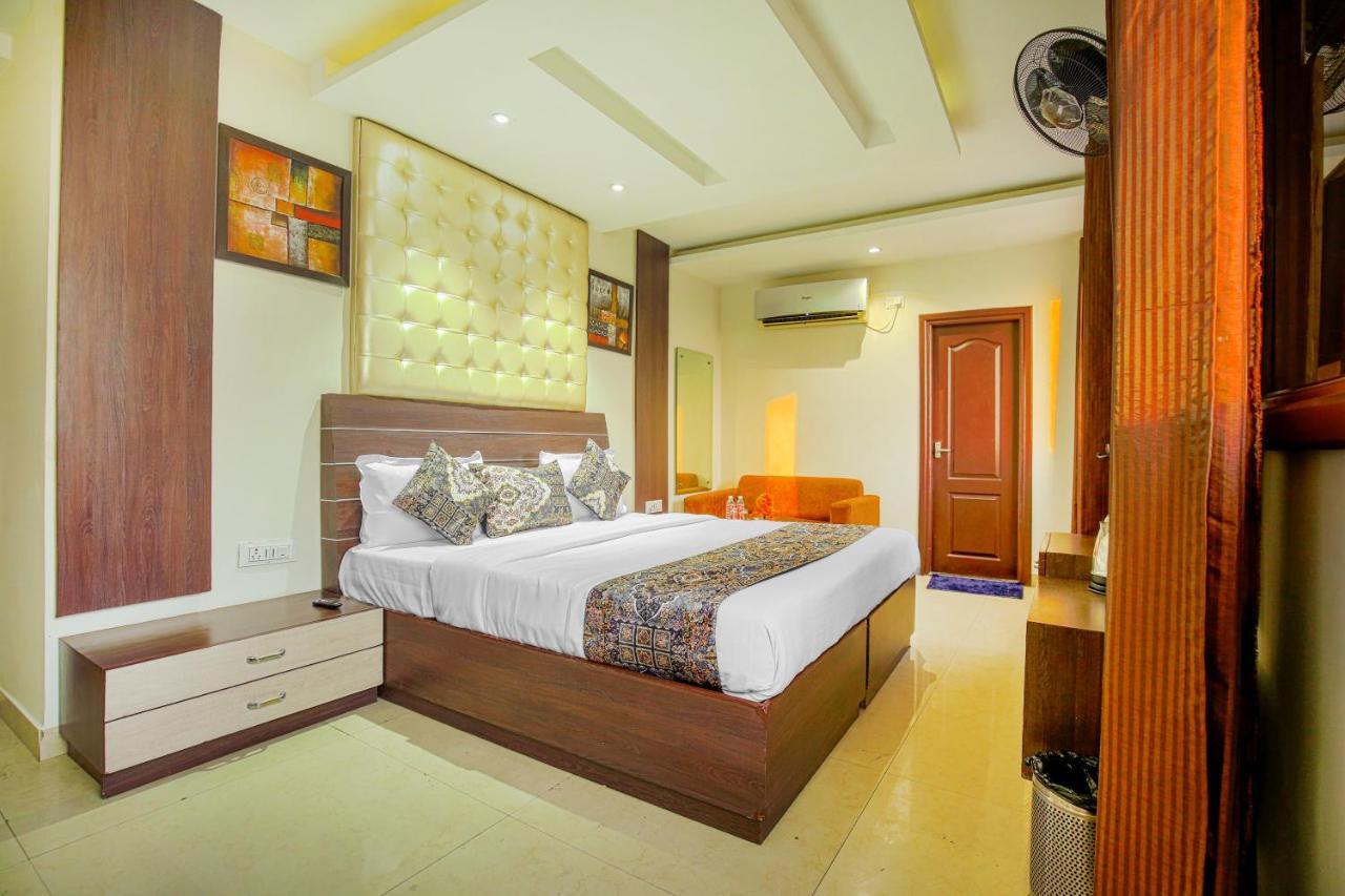 Vk Hotels & Resorts Amritsar Buitenkant foto