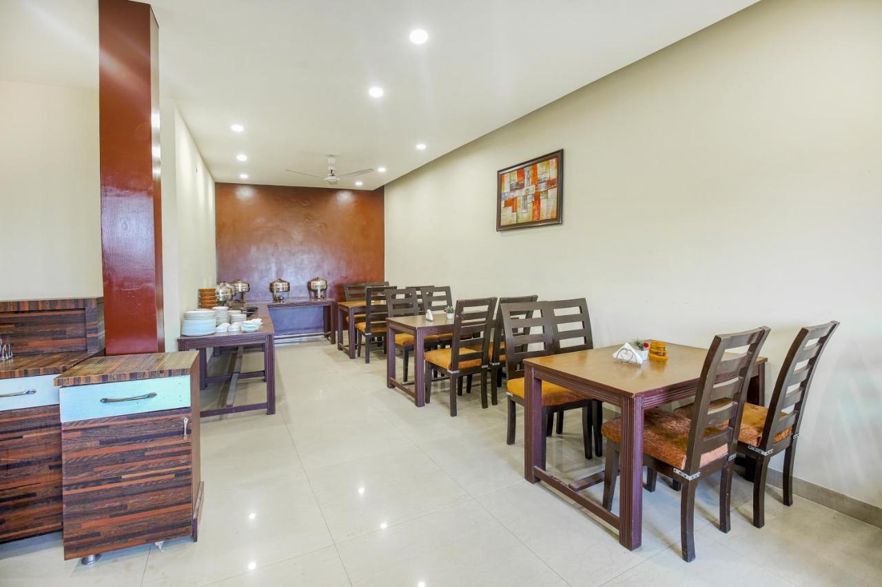 Vk Hotels & Resorts Amritsar Buitenkant foto