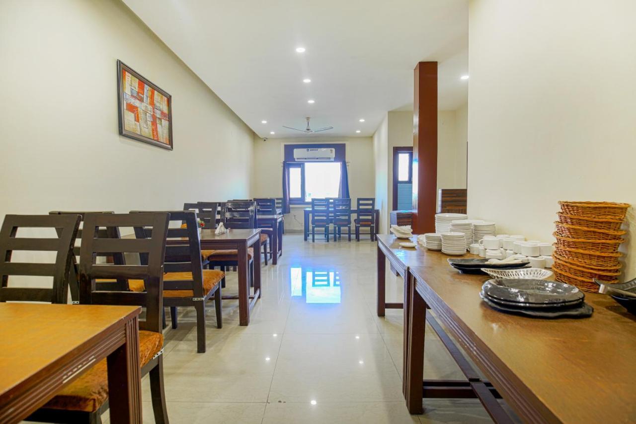 Vk Hotels & Resorts Amritsar Buitenkant foto