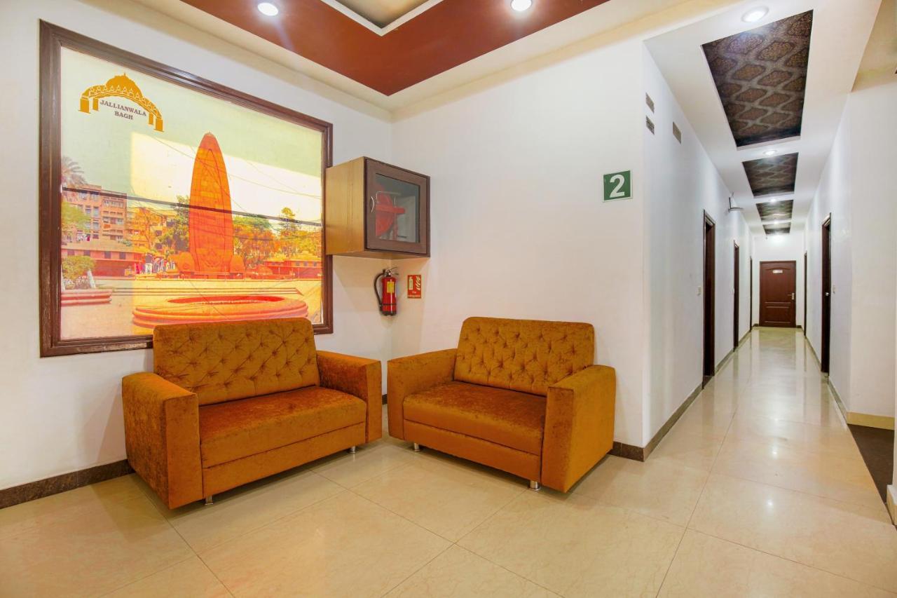 Vk Hotels & Resorts Amritsar Buitenkant foto